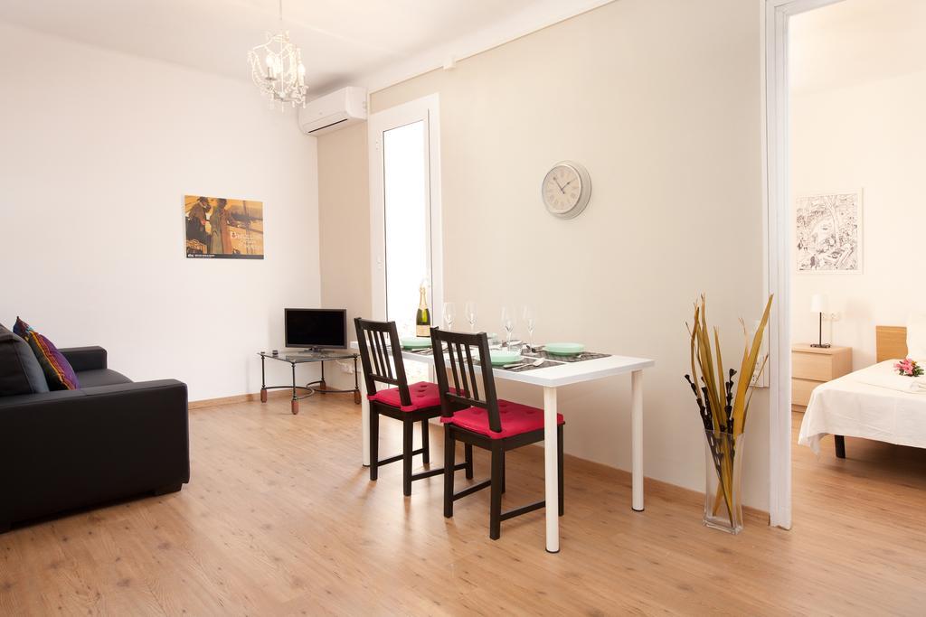 Centric Apartment El Molino Theater P1 Барселона Номер фото