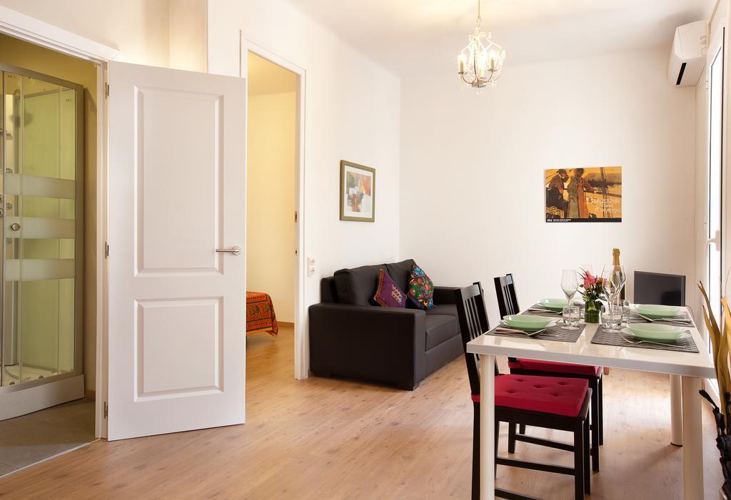 Centric Apartment El Molino Theater P1 Барселона Номер фото