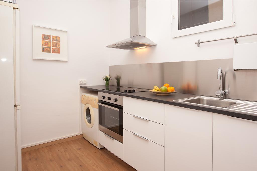 Centric Apartment El Molino Theater P1 Барселона Номер фото